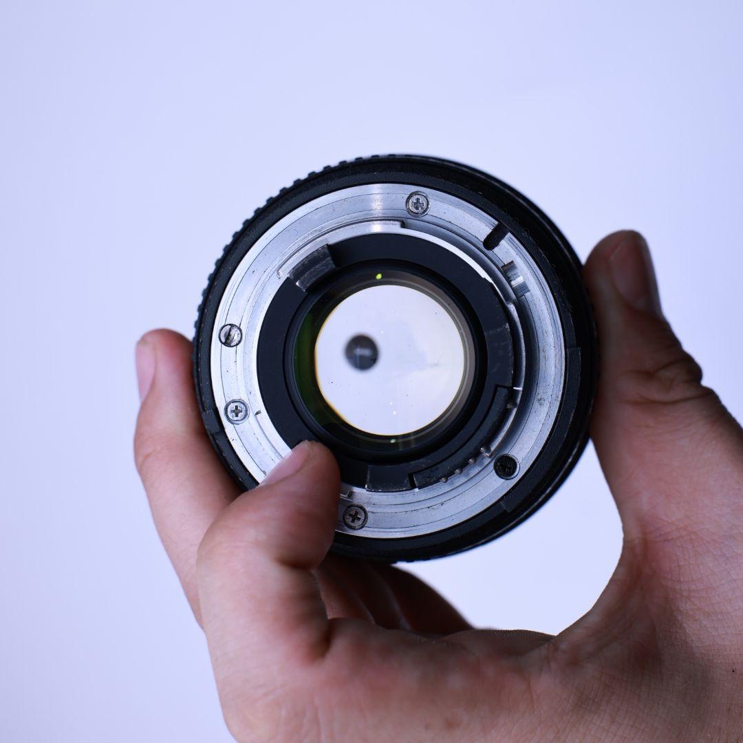 Nikon AF NIKKOR 20-35mm F2.8 D ニコン