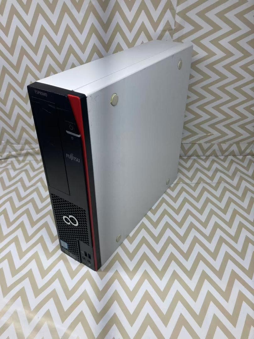 ESPRIMO D586 i5 第6世代 8GB 256GB　モニター別売り