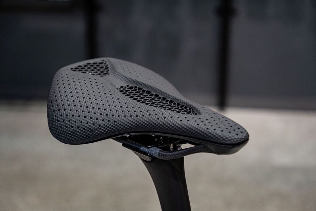 【限定値下げ】【完成車外し】Power Pro with Mirror サドル