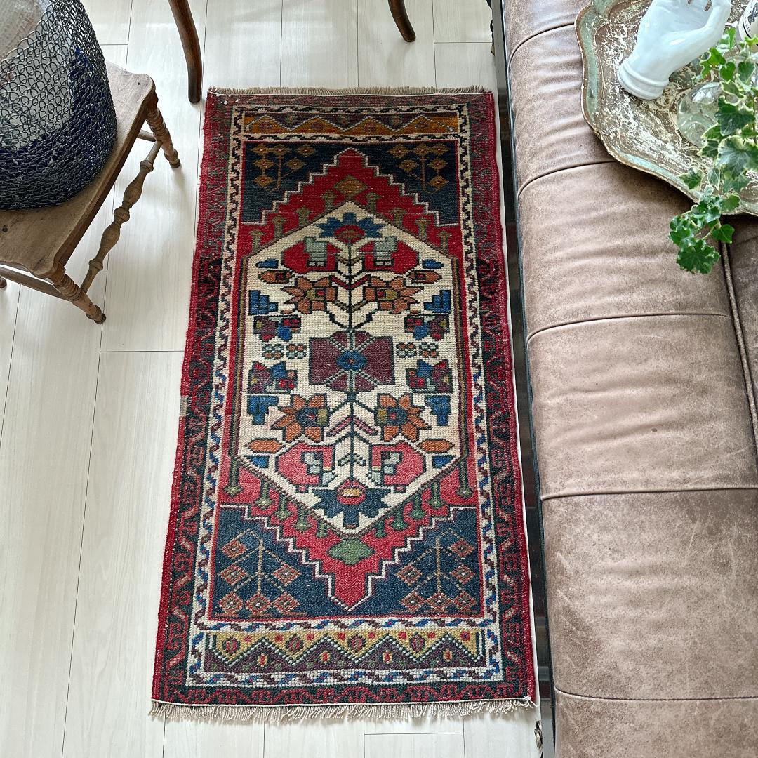 トルコヴィンテージラグ A36 スモールラグ ネイビー レッド マスタード