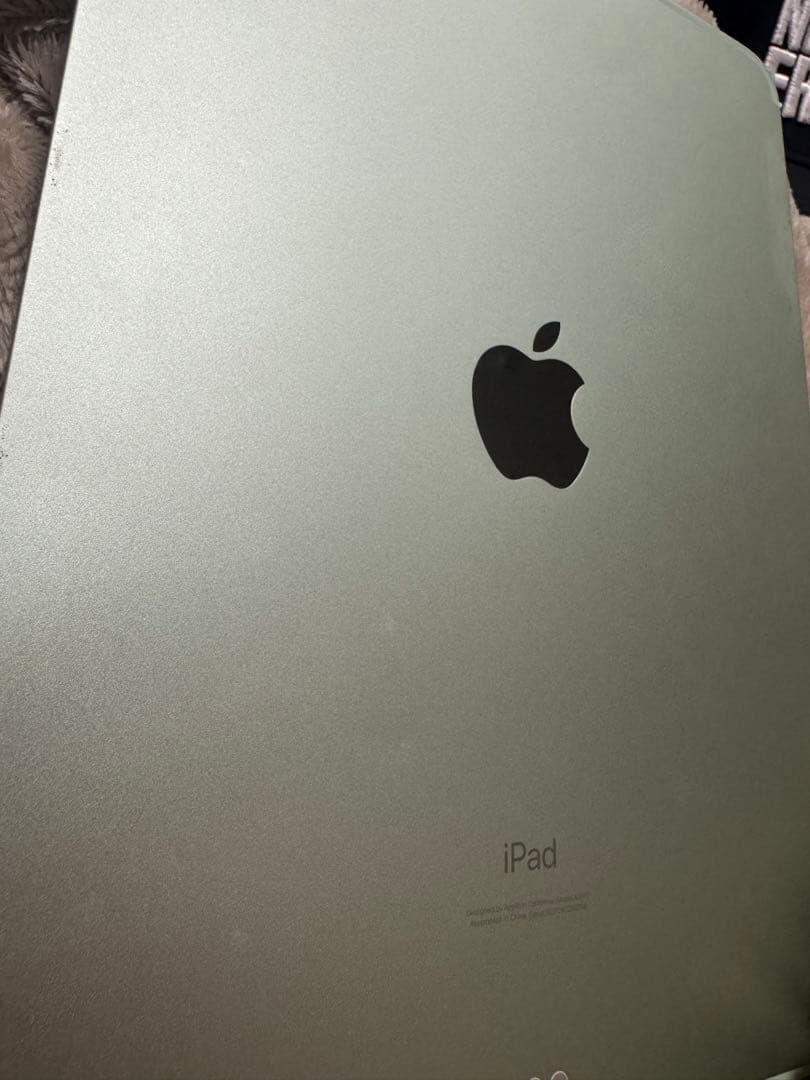 iPad Air4世代　タイプC 64GB セルラーモデル 緑色グリーン