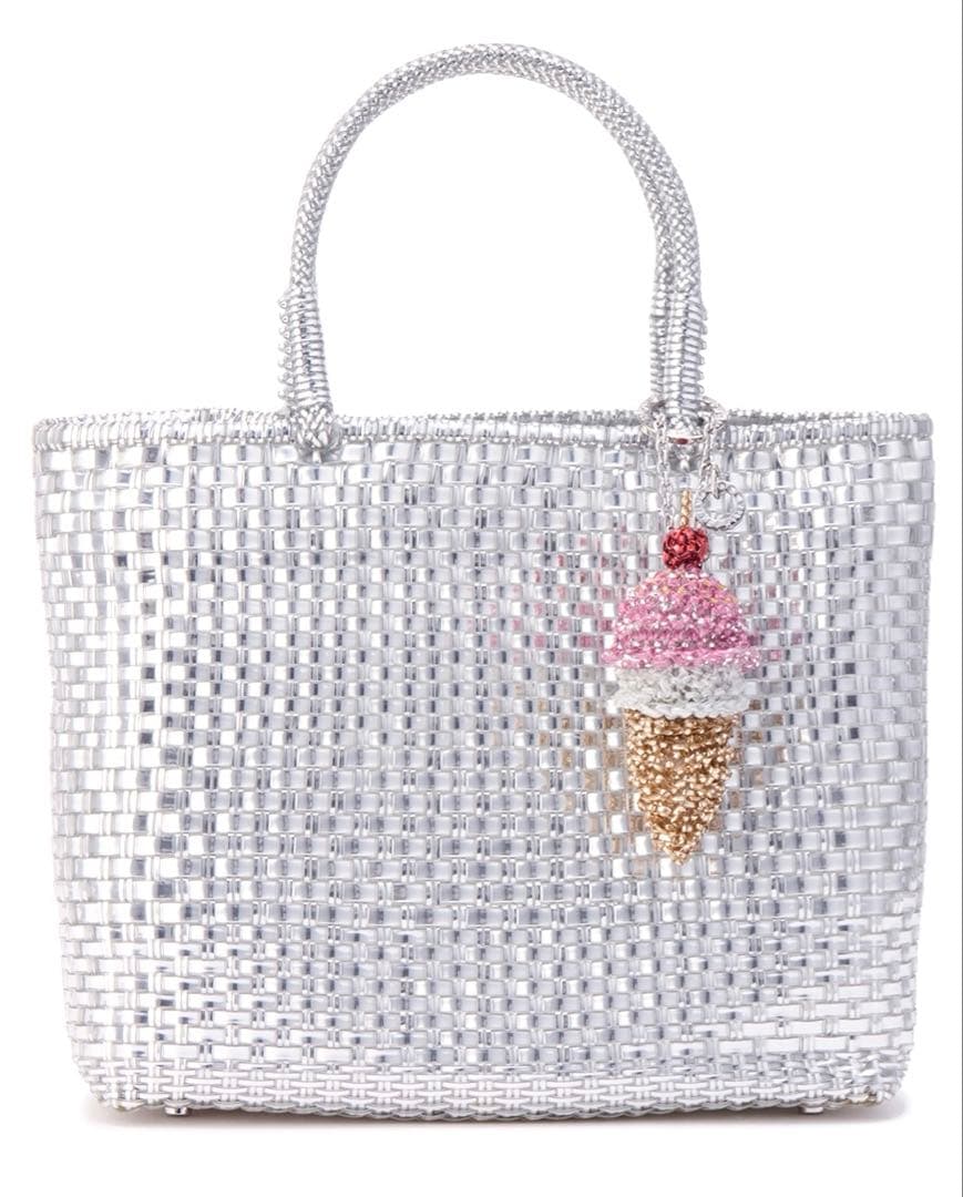 モティーヴォ エスターテ/アイスクリーム/オーキッドシルバー×オーロラホワイト