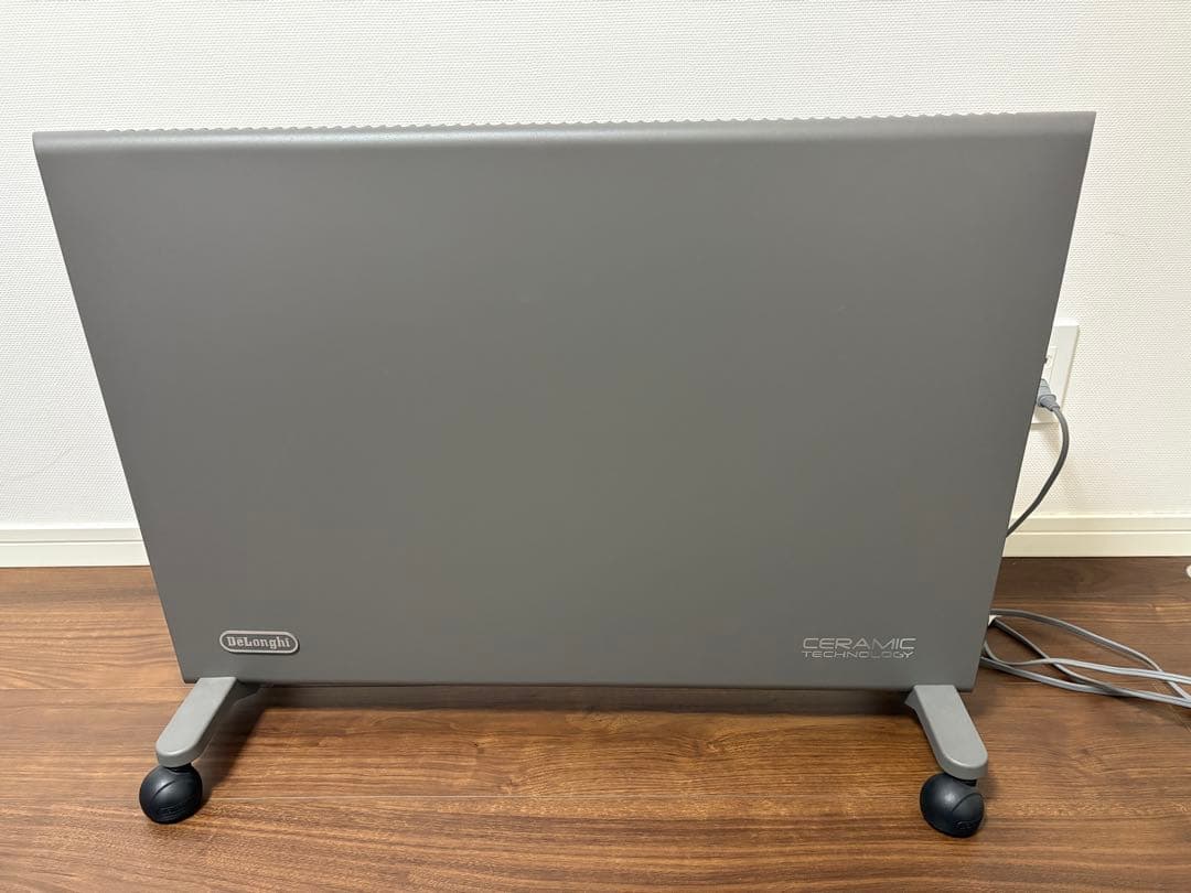 志*園様 DeLonghi コンベクターヒーター　HXJ60L12