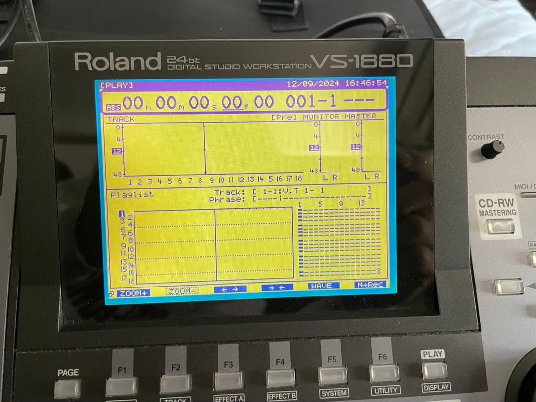 Roland デジタルマルチトラックレコーダー　VS-1880