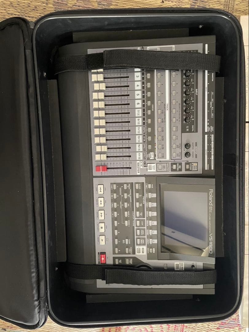 Roland デジタルマルチトラックレコーダー　VS-1880