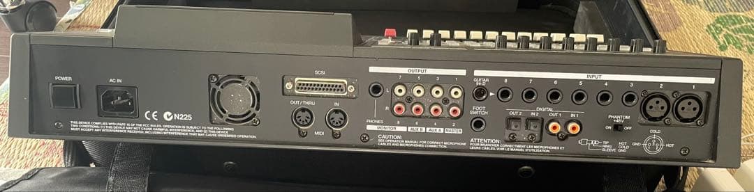 Roland デジタルマルチトラックレコーダー　VS-1880