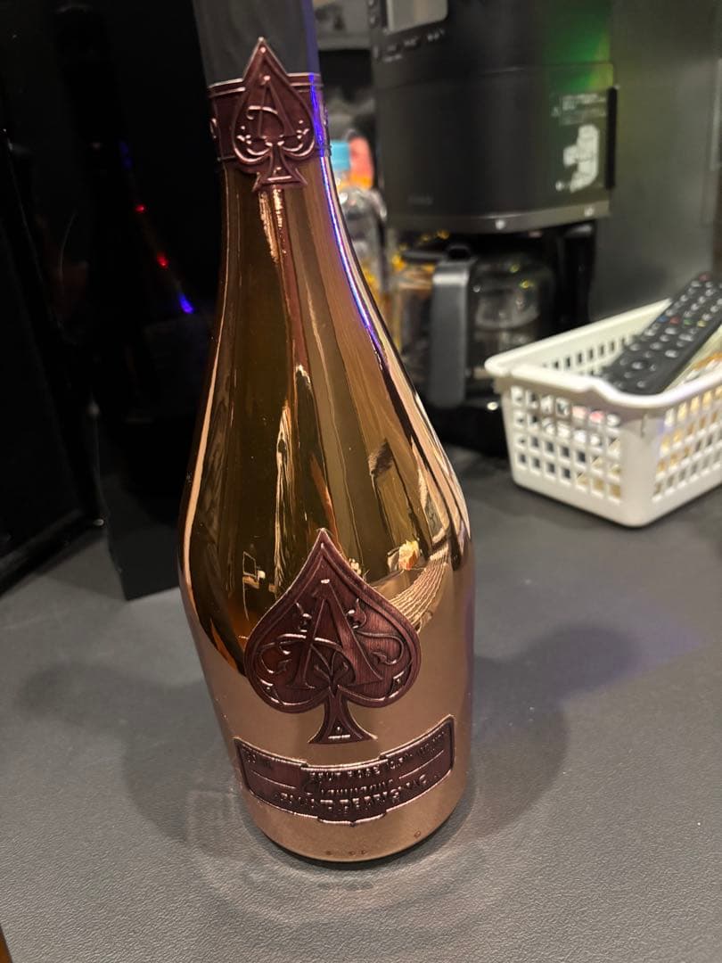 Armand de Brigna ロゼ シャンパン ピンク