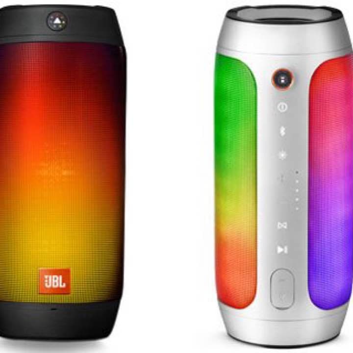 JBL PULSE2 スピーカー×2(銀、黒)  Charge2 カバー付き×2