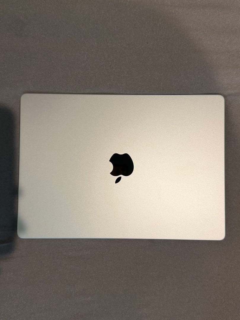 MacBook Pro 14インチ M5 512GB 16GB シルバー US