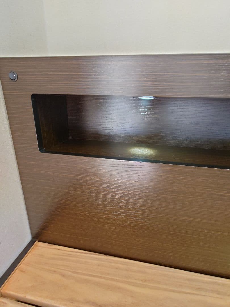 シモンズ クイーン ベッドフレーム