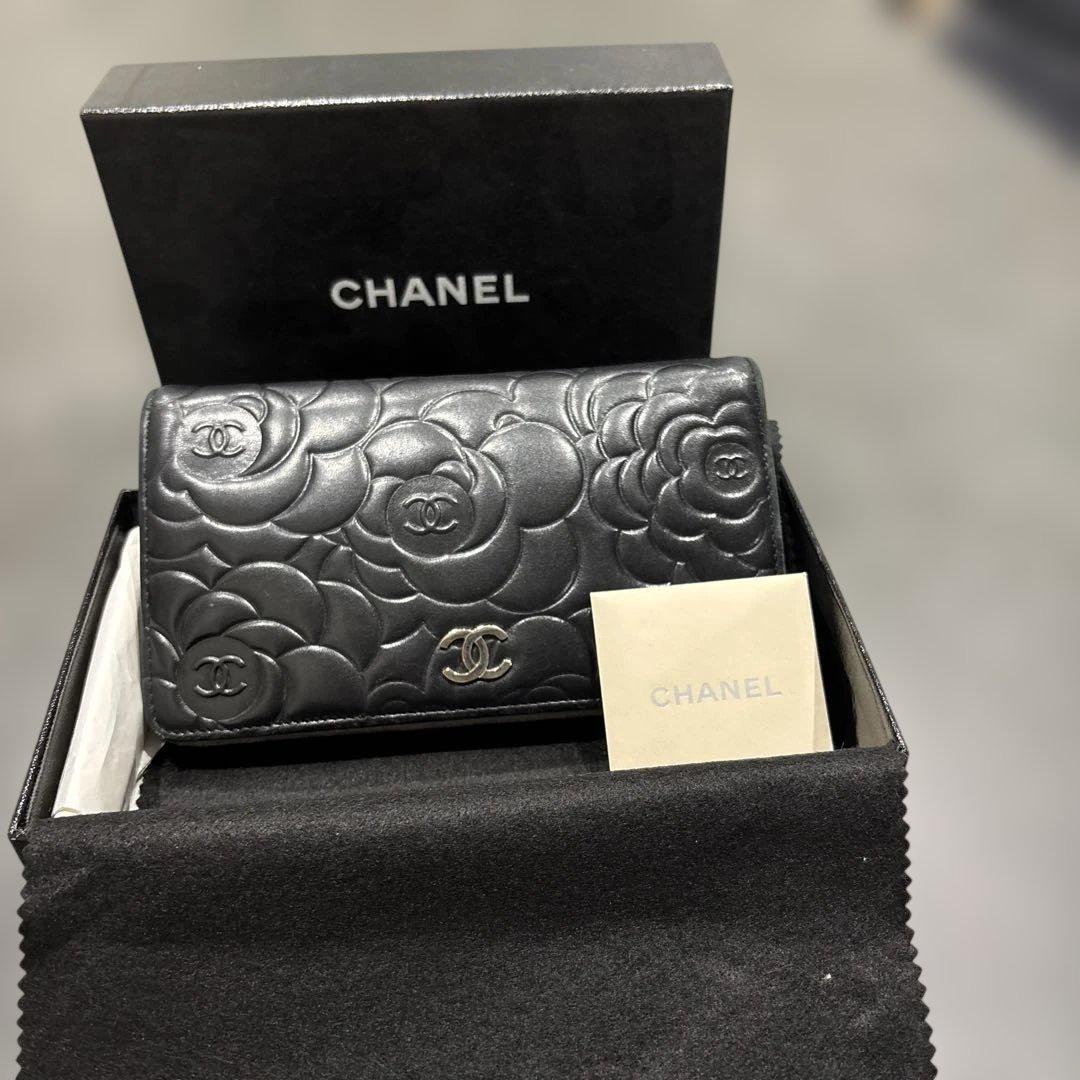 CHANEL カメリア　長財布