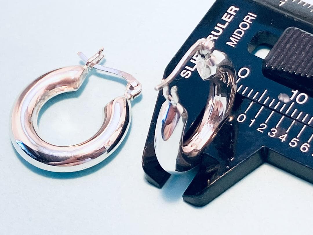 【銀製品】超重厚フープピアス 太さ５mm×外径２０mm