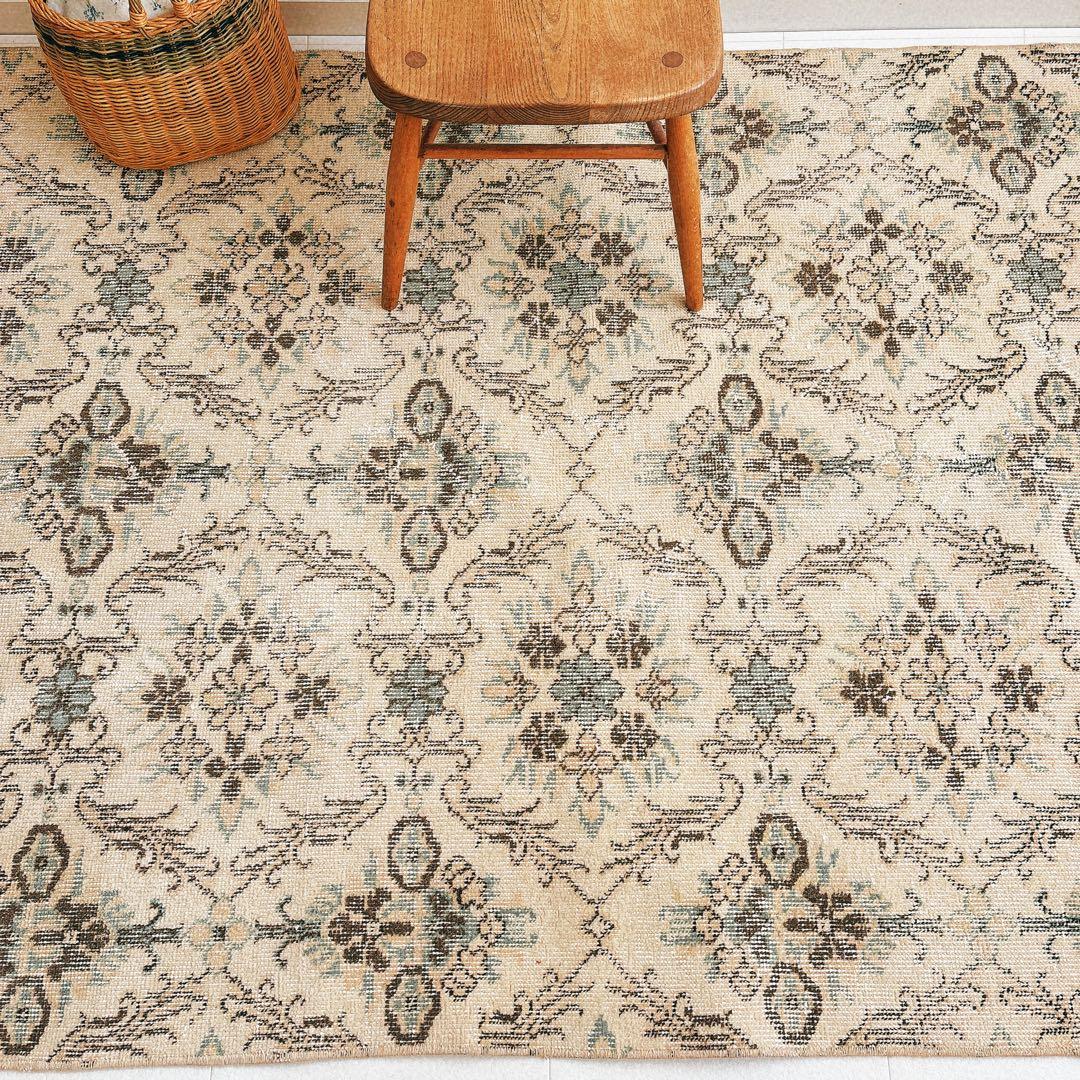 トルコ　ヴィンテージラグ　クリーム　グリーン　ブラウン　フローラル