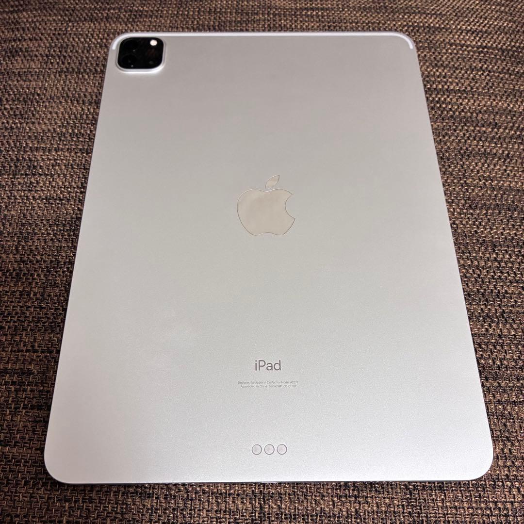 m*n様 iPad Pro 11 M1（第3世代）Wi-Fi 128GB シルバ