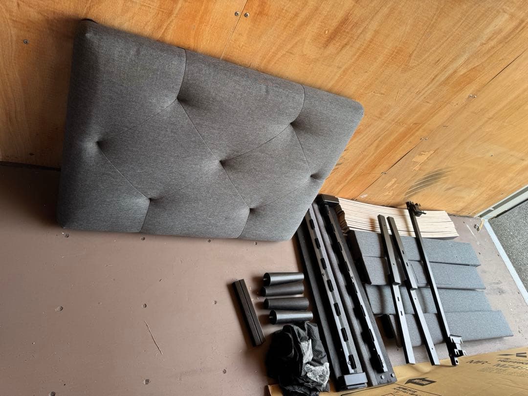 エマ・ベッドフレーム　シングルサイズ