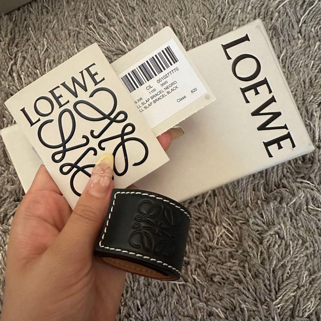 LOEWE レザー バングル 黒