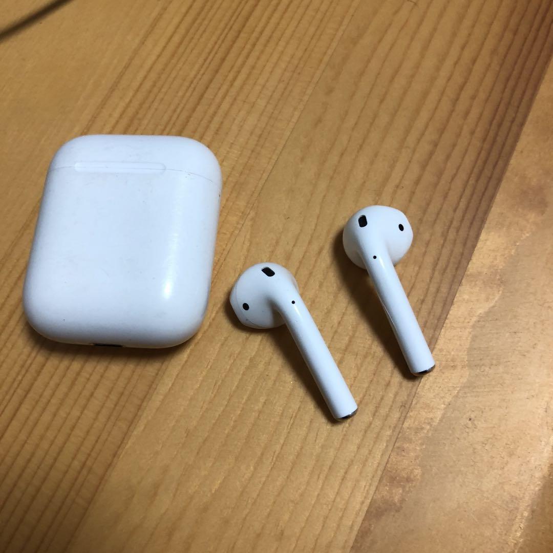 Apple AirPods 充電ケース