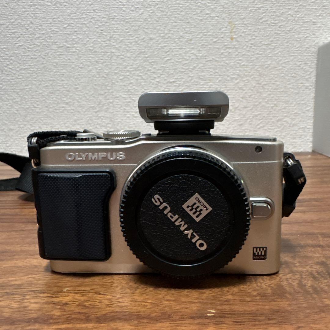 OLYMPUS オリンパス　PEN Lite E-PL5 ダブルズームキット