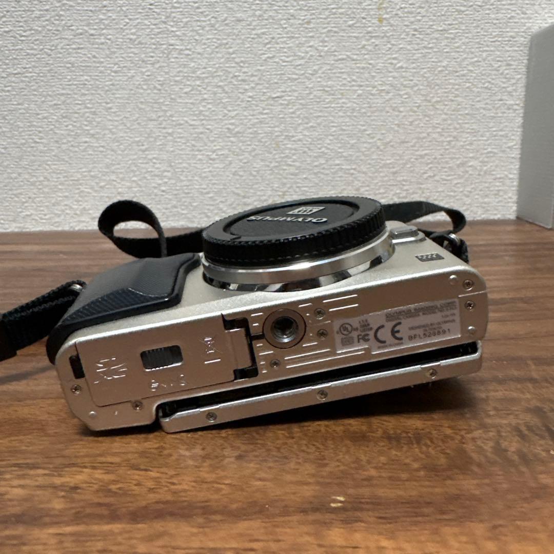 OLYMPUS オリンパス　PEN Lite E-PL5 ダブルズームキット