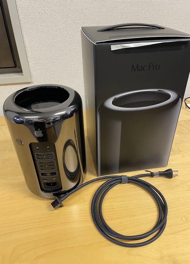Mac Pro Late 2013/3GHz/64GB/250GB（ジャンク）