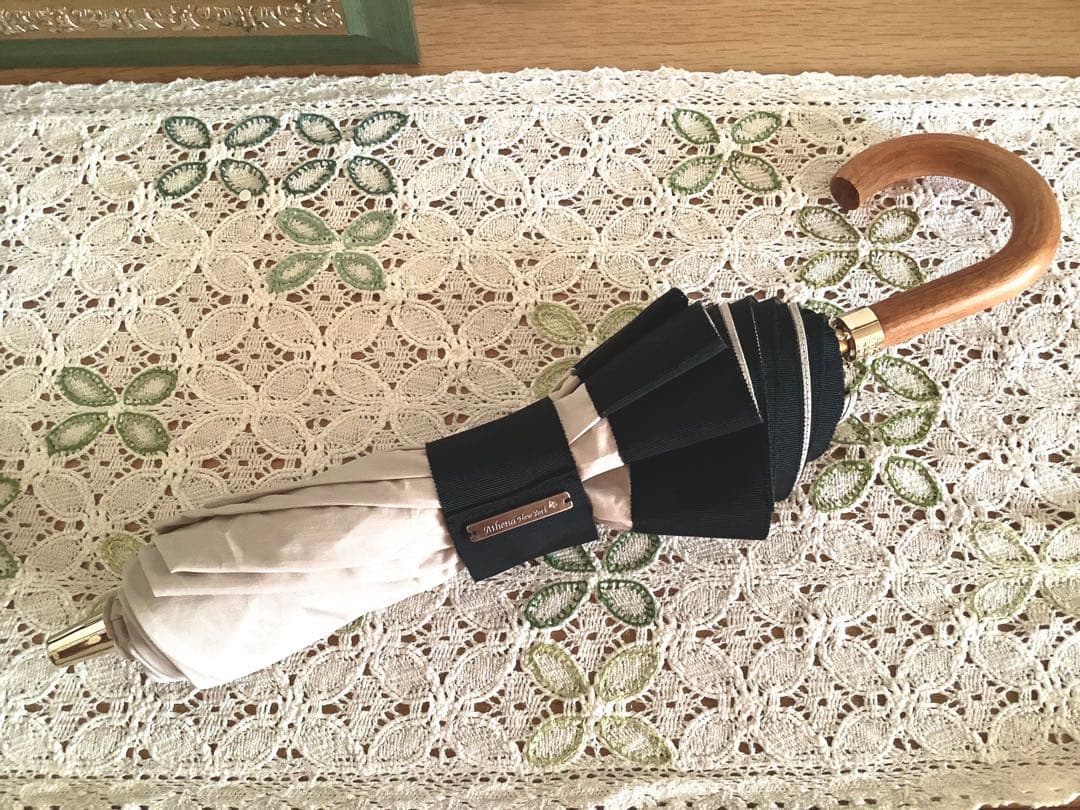 やえ　アッシーナニューヨーク★パラソル