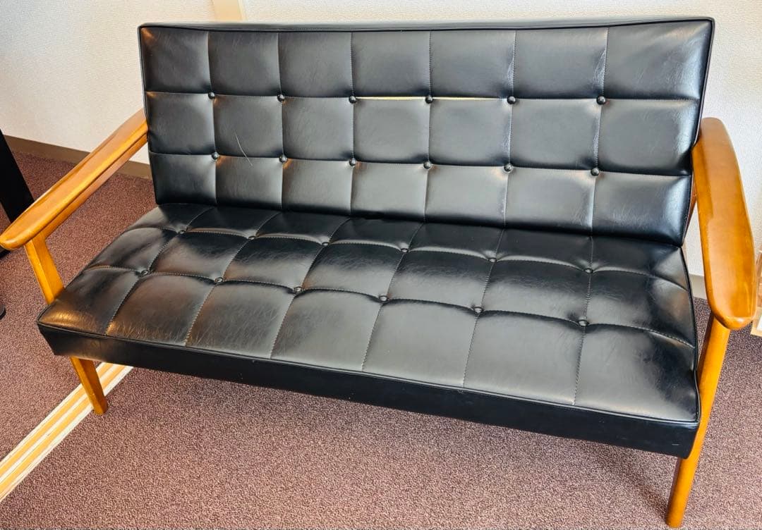 カリモク60 2人掛けソファ