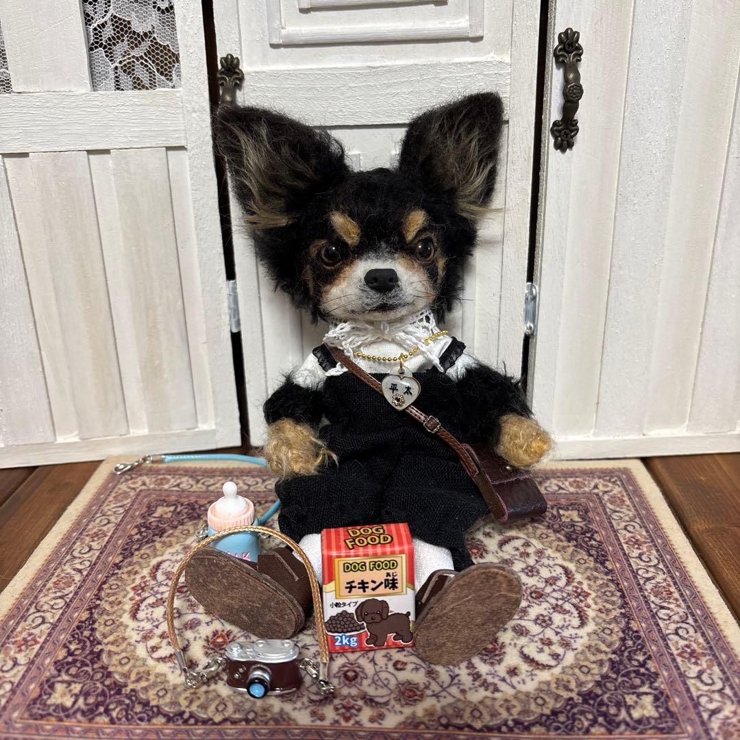 羊毛フェルトお人形　モナカ