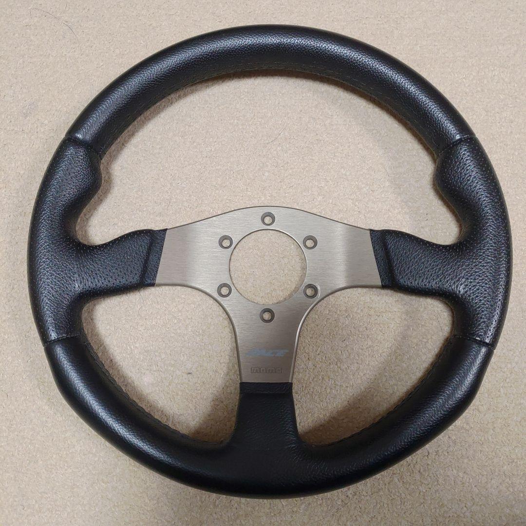 MOMO RACE ステアリング 直径32cm