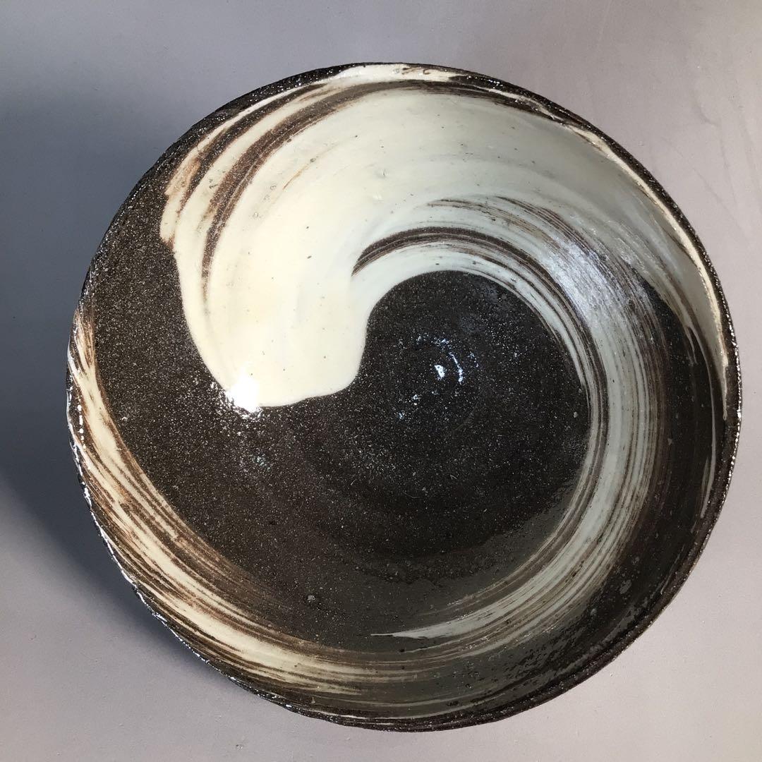 Ｍ８３２　茶箱　『溜塗』『利休形』『茶碗　棗　茶杓　茶筅　振出　茶巾筒』　茶道具