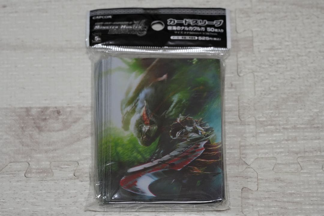 新品未開封　モンスターハンター　スリーブ　50枚　ナルガクルガ