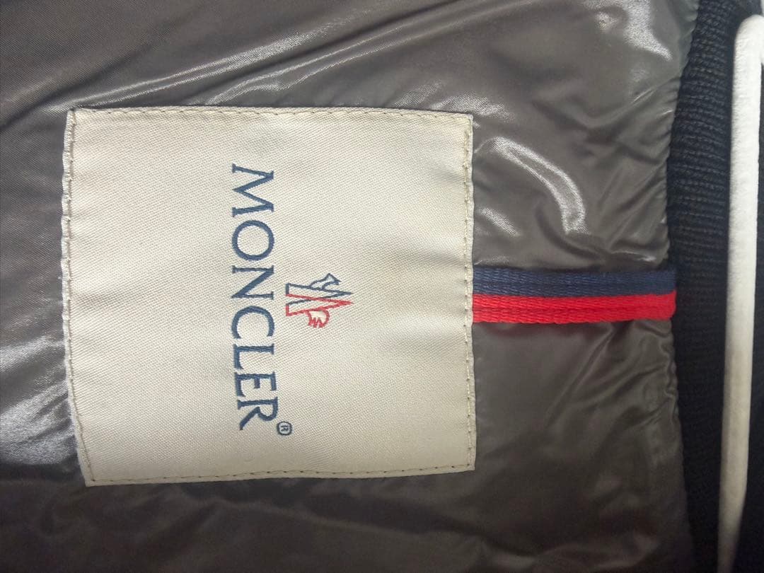 【正規品】モンクレール　MONCLER ダウンジャケット　G32-003 完売品