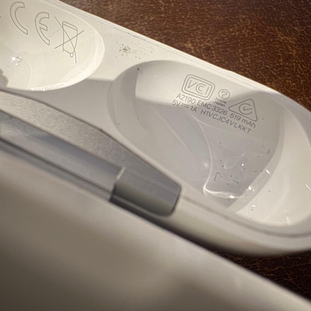 ↑ Apple AirPods Pro エアポッズ プロ 第1世代 アップル