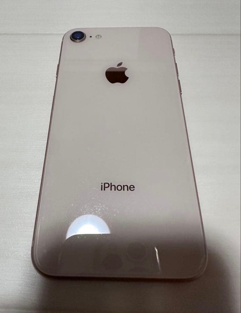 iPhone 8 64GB SIMロック無　バッテリー残量77%