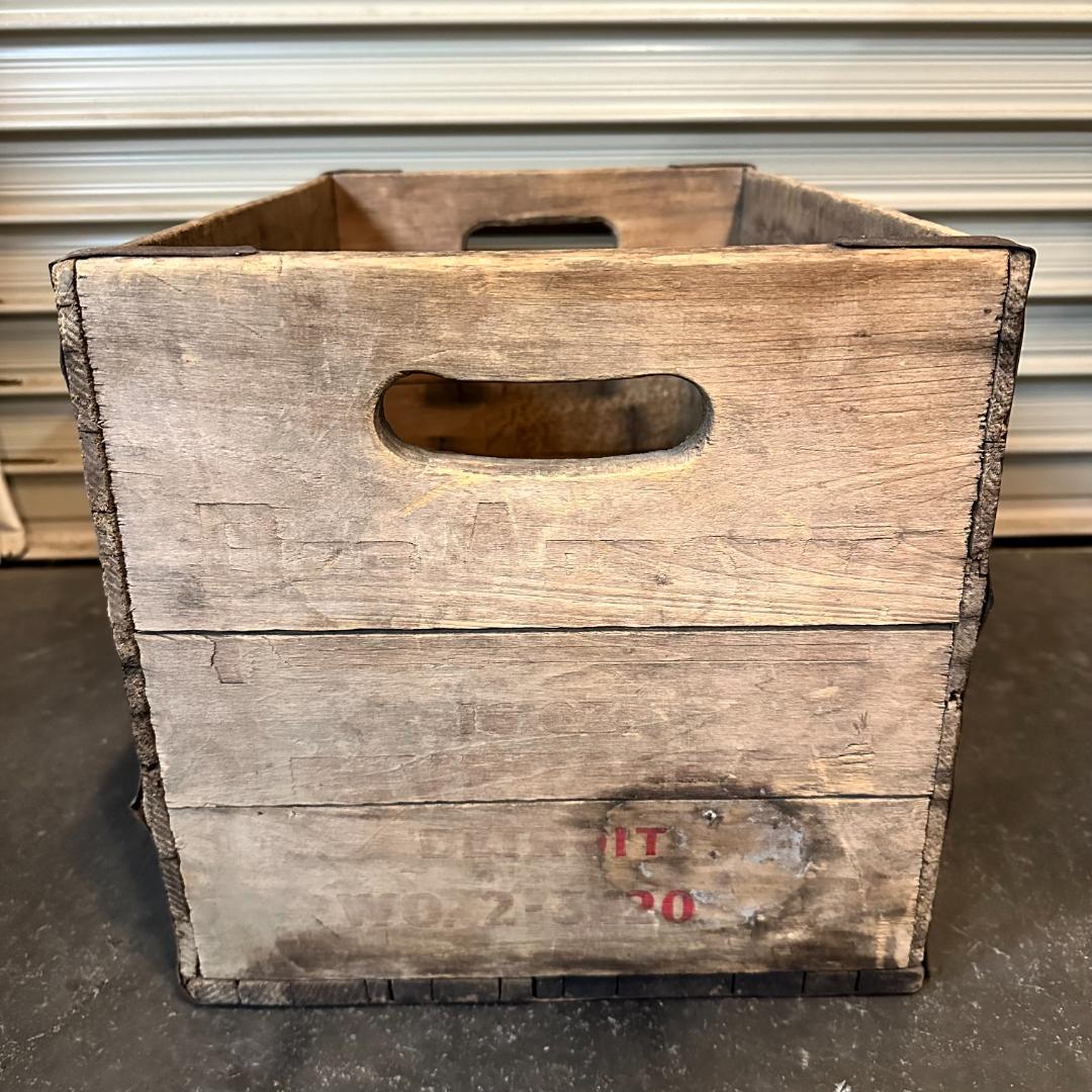RED A ROW ヴィンテージ木箱 アメリカン雑貨