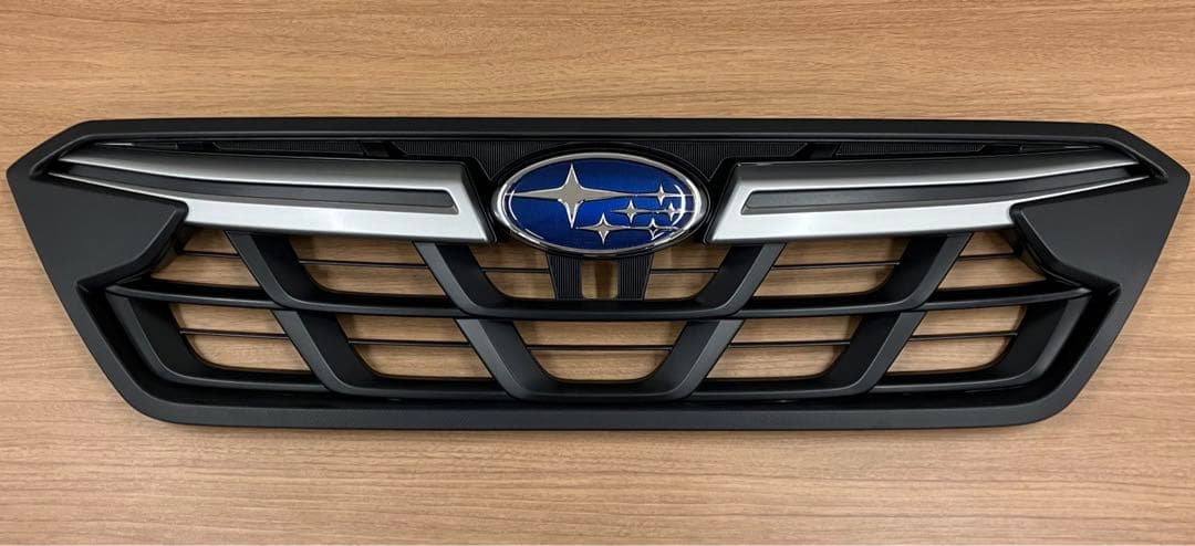 [車体取外品] スバル XV 純正 フロントグリル