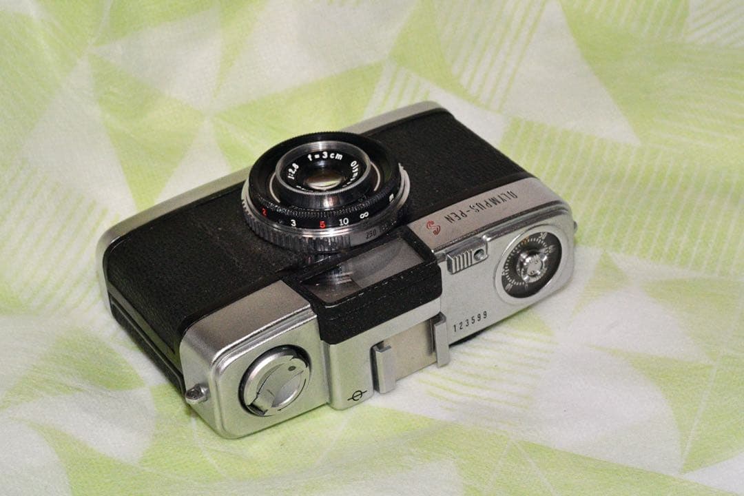 《動作品》OLYMPUS PEN S a394