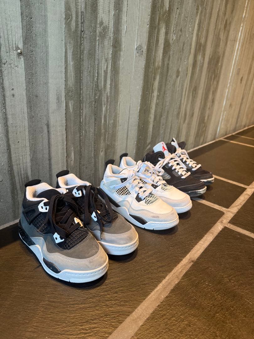 Air Jordan 4 &5 グレー/ブラック スニーカー 3足セット