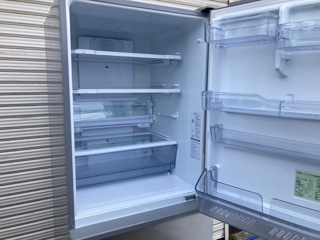 AQUAノンフロン冷蔵庫 2022年製品　シルバー 4ドア冷凍庫　AQR-36M