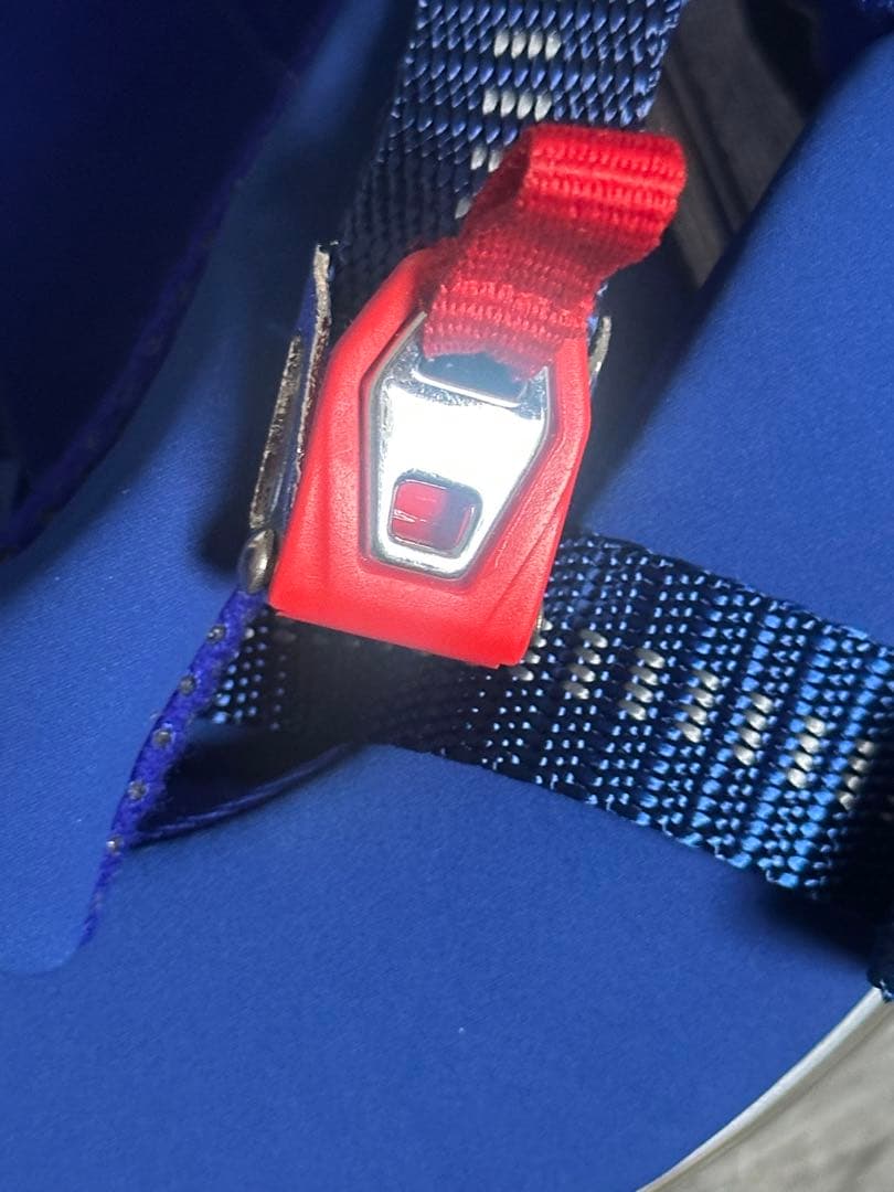 最終値下げ)ブリコ　ヘルメット　ボルケーノレッドブル　スキー