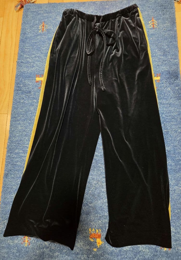 ROKU6　ネイビーにゴールドライン、ベルベット カジュアルパンツ サイズ38