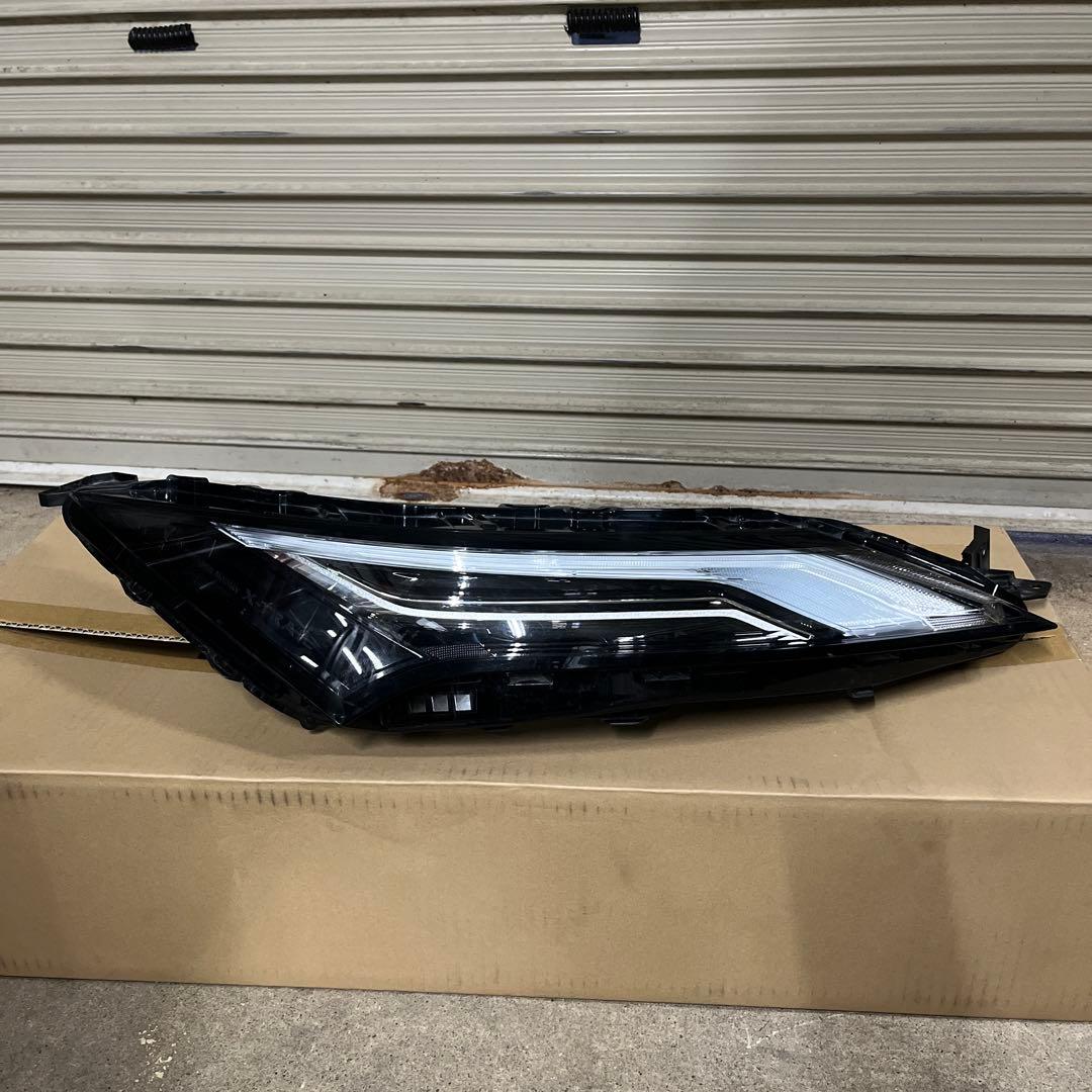 T 33 エクストレイル 右クリアランス ウィンカーコンビネーションランプ