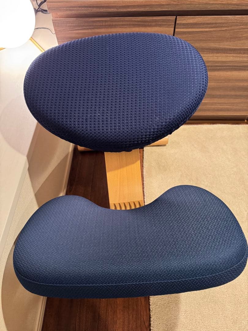 ★美品★ バランスチェア　イージー　ネイビー