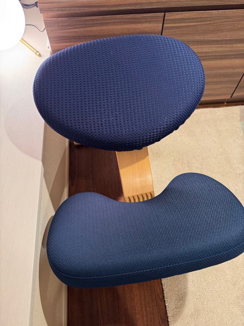 ★美品★ バランスチェア　イージー　ネイビー