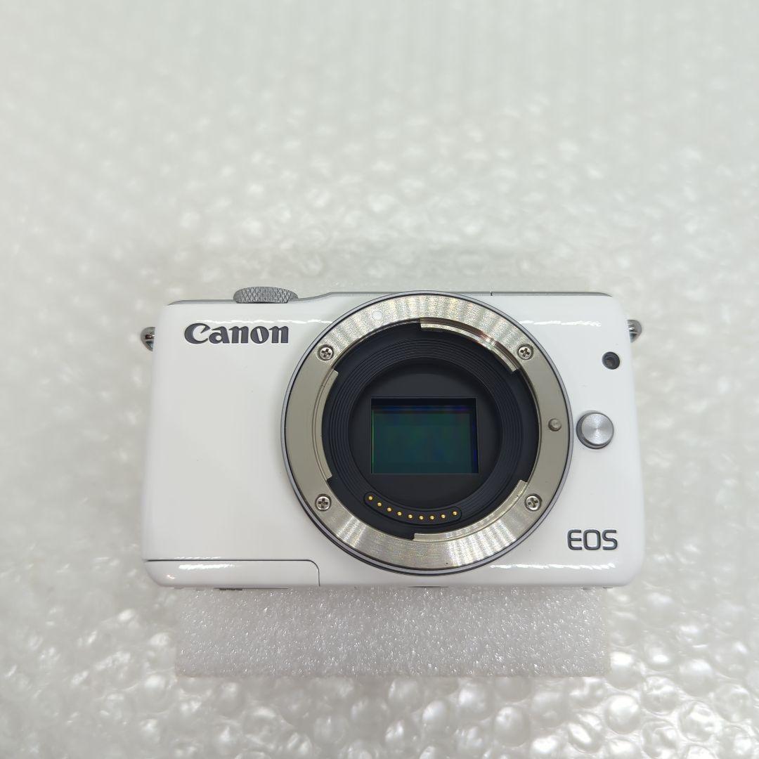 【美品】Canon EOS M10 ダブルズームキット ホワイト ミラーレス一眼