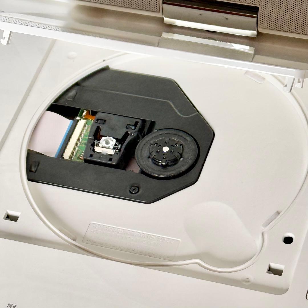 東芝 9インチポータブル・ブルーレイプレーヤー SD-BP900S