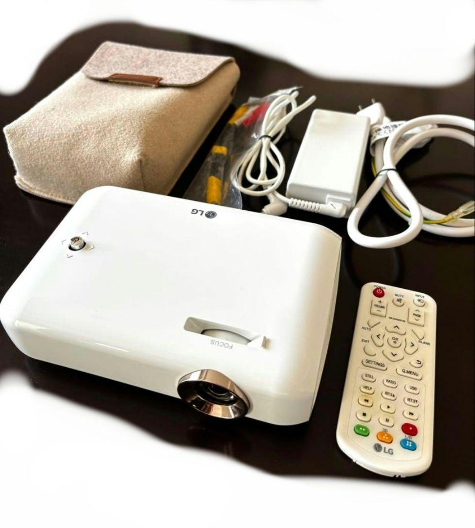 LG プロジェクター 本体 コンパクト