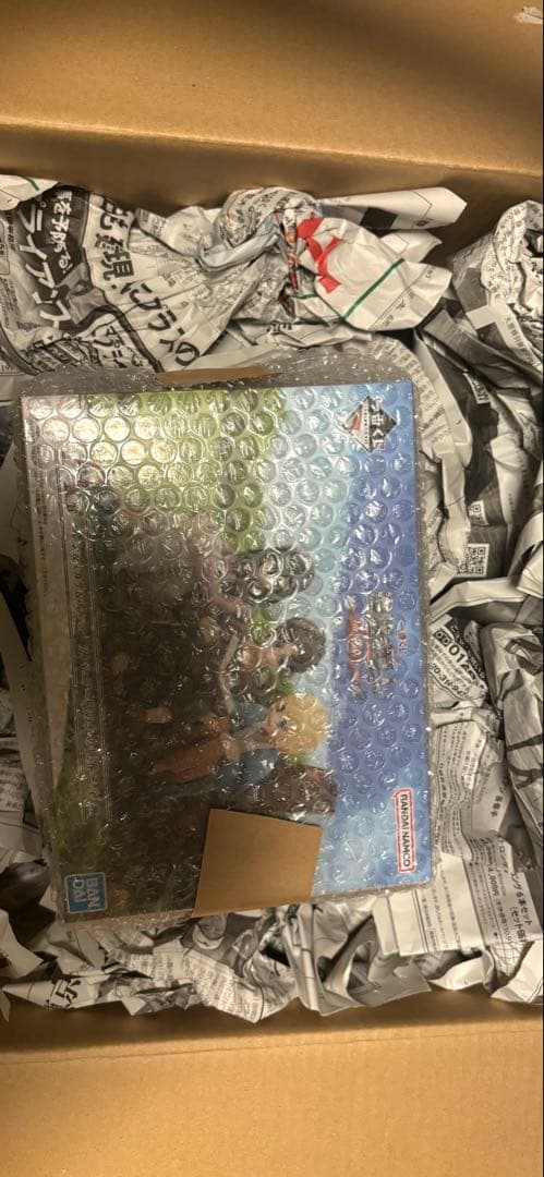 進撃の巨人一番くじA賞　エレン&ミカサ&アルミン　D賞アクリルボード壁の外の世界