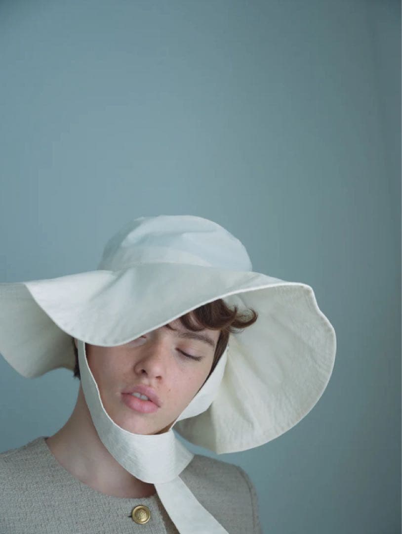 uhr ウーア ポータブルサンハット アイボリー　白　新品