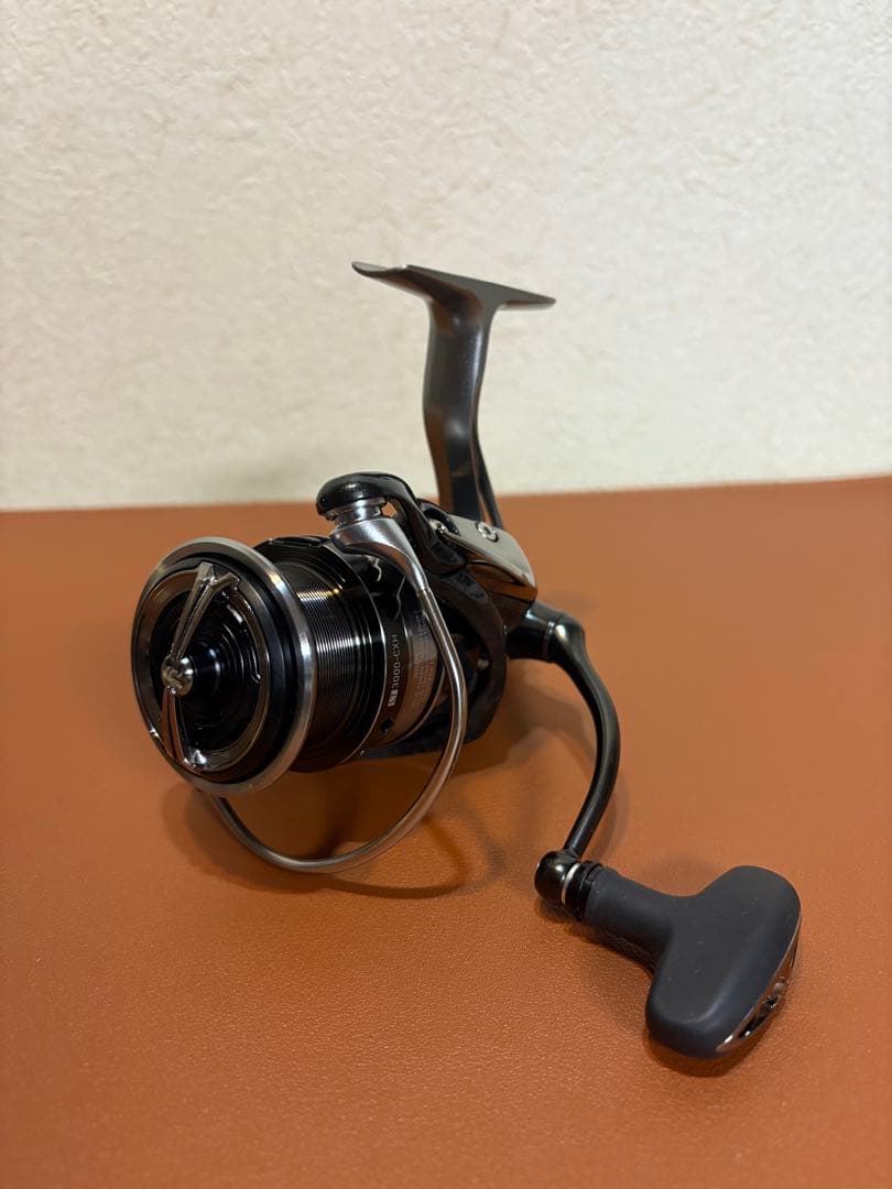 ダイワ18カルディアCALDIA LT3000-CXH スピニングリール