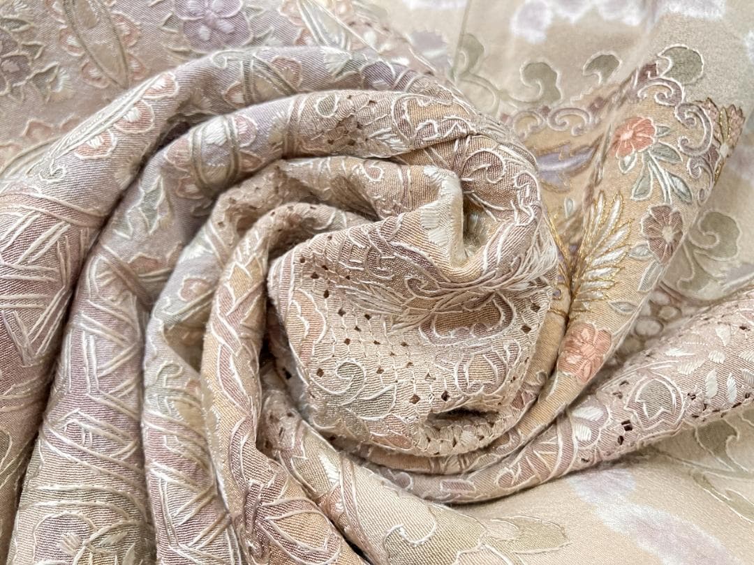 汕頭 蘇州 相良 総刺繍 中国三大 訪問着 袷 正絹 ベージュ クリーム1393